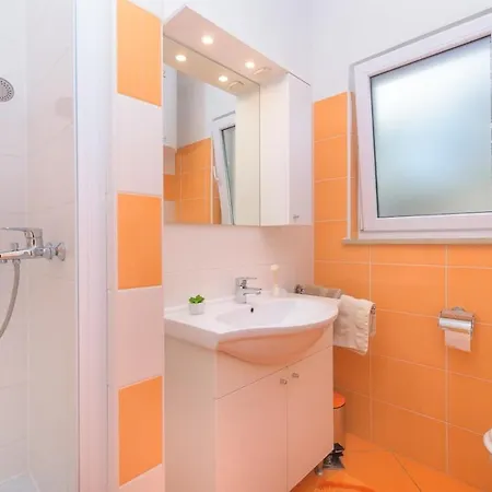 别墅 House By Istrialux *