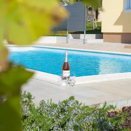 House By Istrialux *